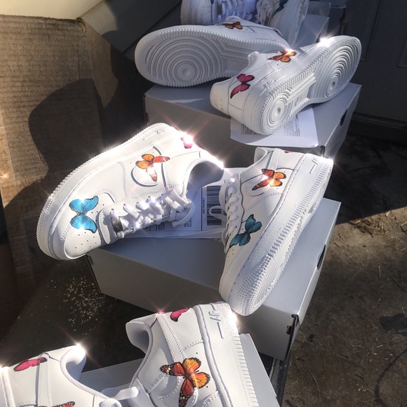 Butterfly Air Force 1s (multicolor butterfly) - Picture 3 of 4